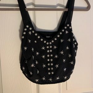 Cropped black top